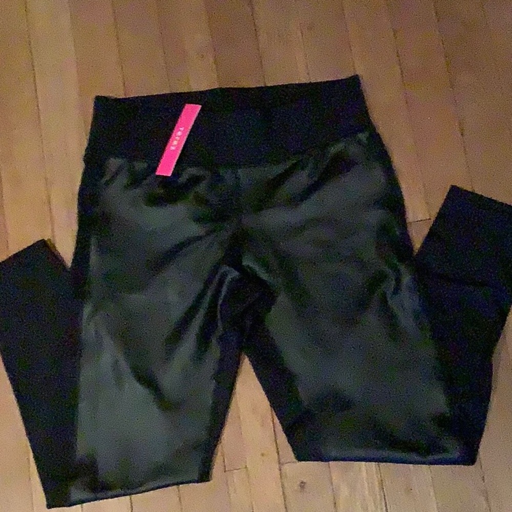 Terez NWT leggings